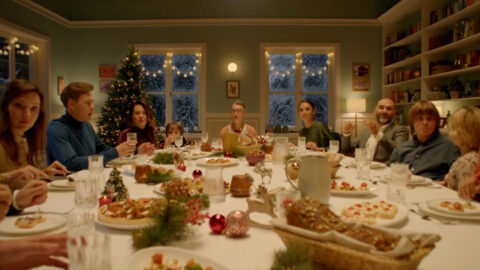 "Leclerc - Le Casse Tete Noel" directed by Luis Cervero